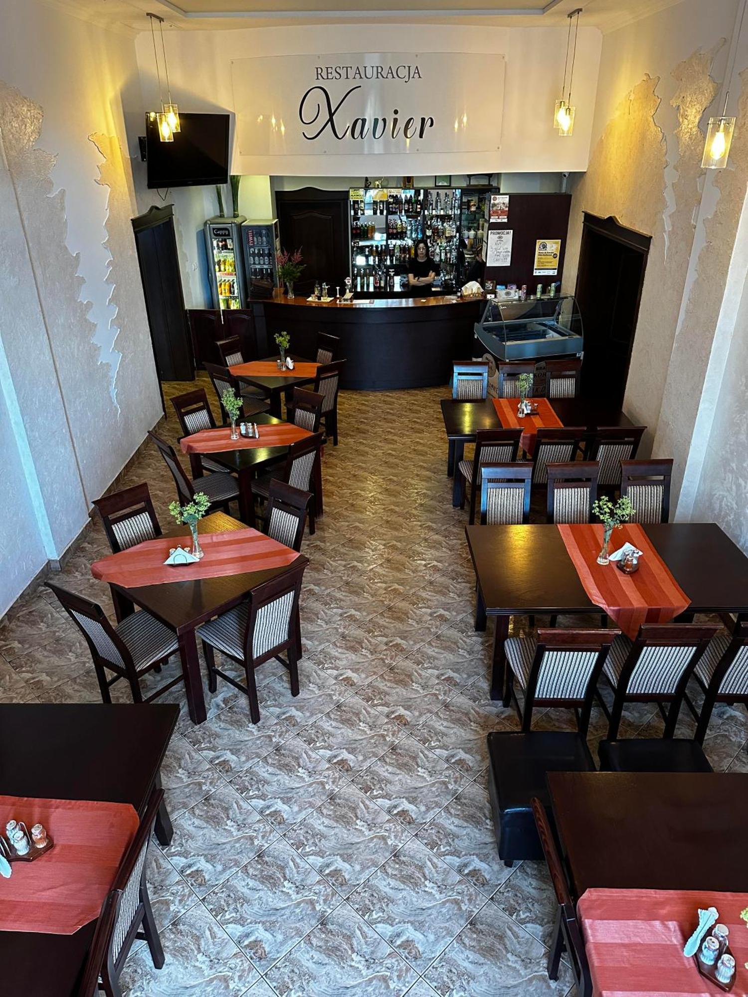 Hotel "Xavier" Lubycza Krolewska Экстерьер фото